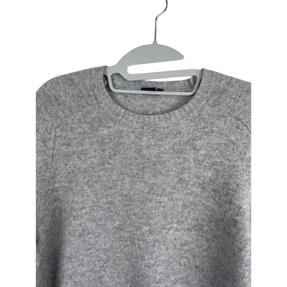 Uniqlo-Men's Gray Crewneck Size Medium 100% Wool Sweater - Picture 2 of 7